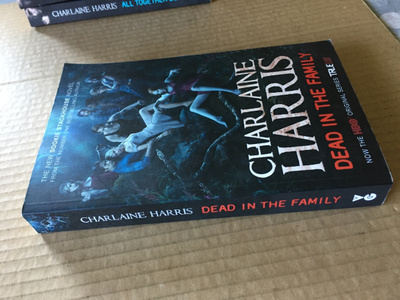 CHARLAINE HARRIS DEAD IN THE FAMILY HYVÄ