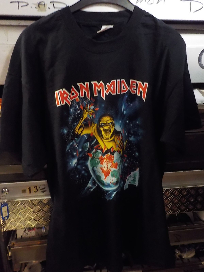 IRON MAIDEN 2005 KIERTUE T-PAITA KOKO XL