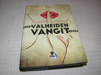 Johanna Tuomola Valheiden vangit -sid