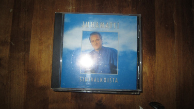 Juhamatti - Sinivalkoista