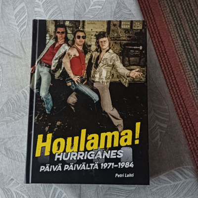Hurriganes kirja Houlama