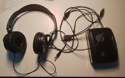 Myydään korvalappustereot