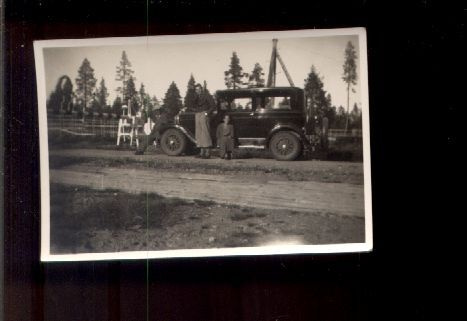 ååse . VUOTSO . Tullipuomi . Ford . Valokuva .