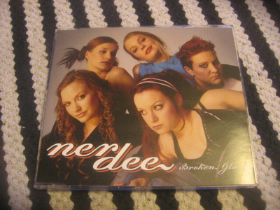 Nerdee - Broken Glass (cds)