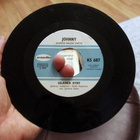 Single - Johnny Siis eipä huolta / Salainen Hymy - pikkukuva 2