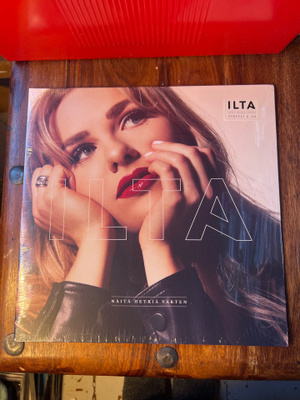Ilta - Näitä Hetkiä Varten lp + cd
