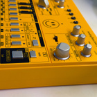 Behringer TD-3 AM Yellow Acid Smiley Edition - pikkukuva 3