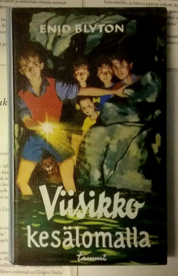 Enid Blyton - Viisikko kesälomalla (sid.)