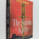 Philip Pullman : The Subtle Knife - pikkukuva 1