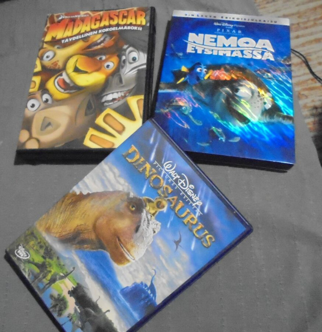 DVD 4 x lasten elkovuia esim: Madagascar kokoelma boksi