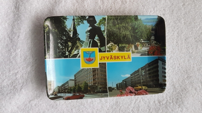 Vanha Pieni tarjotin tai tuhkakuppi Jyväskylä