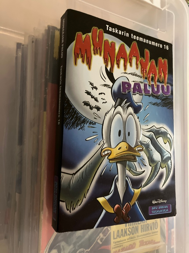 Aku Ankan taskukirja teemanumero 16 Munaajan paluu