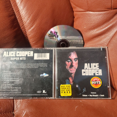 ALICE COOPER -super hits CD.