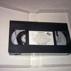 PETTERI PUNAKUONO JA KADONNEIDEN LELUJEN SALAISUUS  VHS - pikkukuva 3