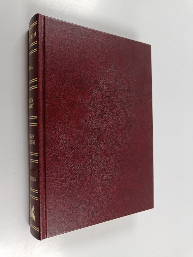 Kirjavaliot : Grisham, John  : Firma ; Beckwith, Lillian ...