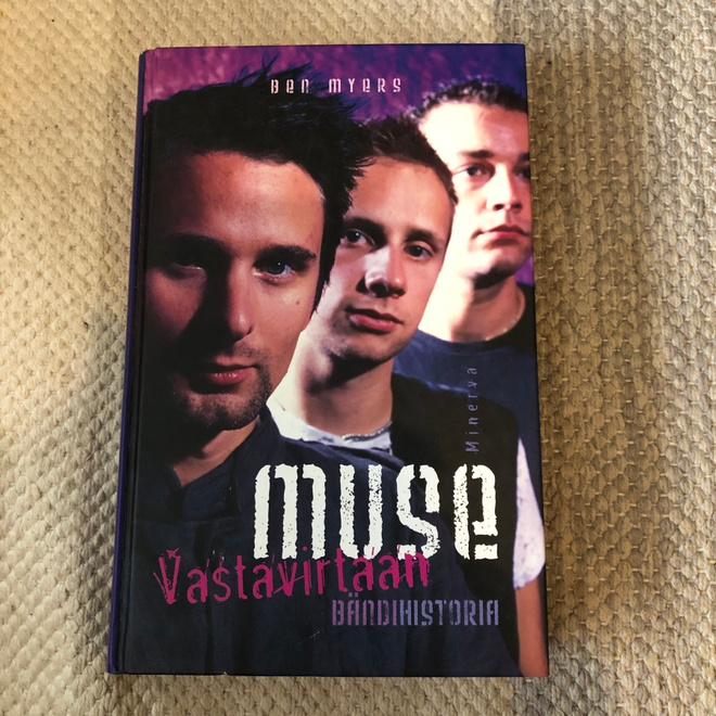 Myers: Muse-Vastavirtaan. 2010. 1.p.