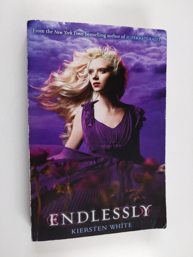 Kiersten White : Endlessly