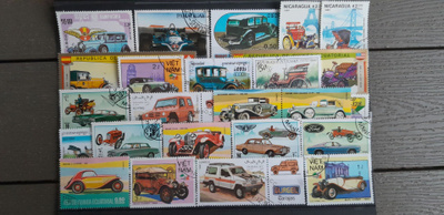 Autot / Autoja Postimerkkejä, Leimattuja 24 kpl