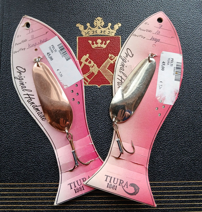 Tiura 7 ja 12 , lohiuistimet