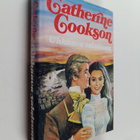 Catherine Cookson : Uhkaava salaisuus - pikkukuva 1
