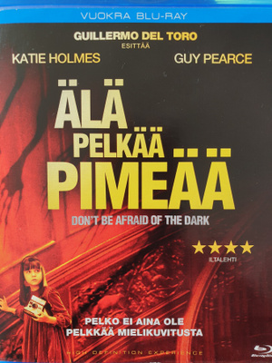 ÄLÄ PELKÄÄ PIMEÄÄ BLU-RAY