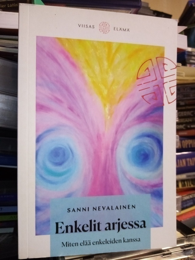 Nevalainen :  ENKELIT ARJESSA ( SIS POSTIKULU)