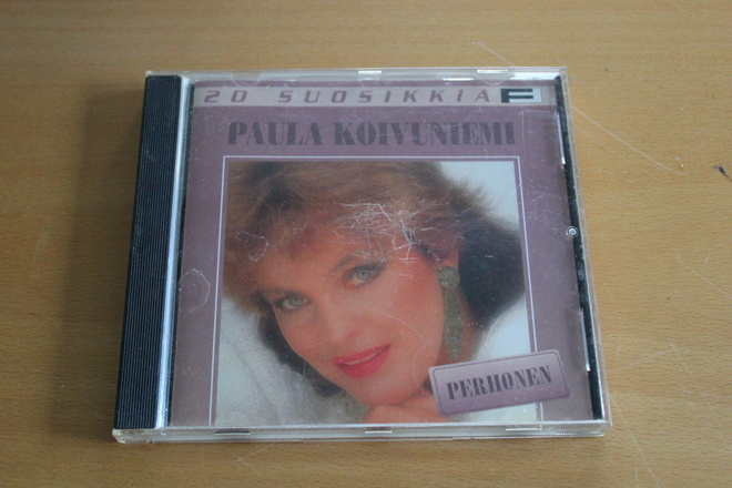 Paula Koivuniemi: 20 suosikkia Perhonen