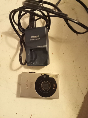 Canon digital ixus 70 ja laturi