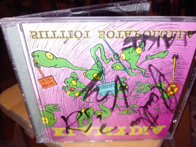 CD Klamydia  : Siittiöt sotapolulla ( SIGNED ) SIS POSTIKULU