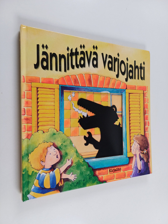 Lynne Pickavance : Jännittävä varjojahti