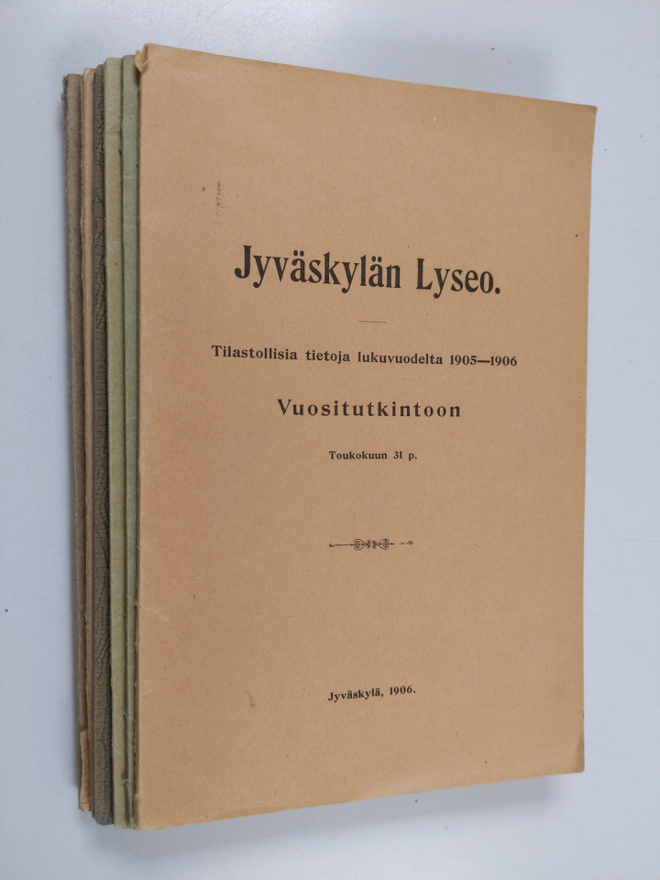 Jyväskylän lyseo : tilastollisia tietoja lukuvuodelta : 1...