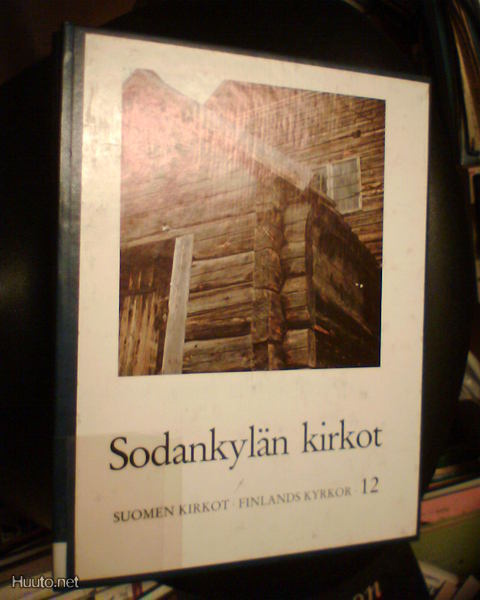 SUOMEN KIRKOT - FINLANDS KYRKOR 12 (Sis.pk:t)