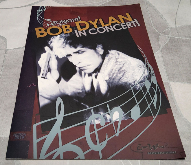 Bob Dylan in Concert! - käsiohjelma 28 sivuinen -