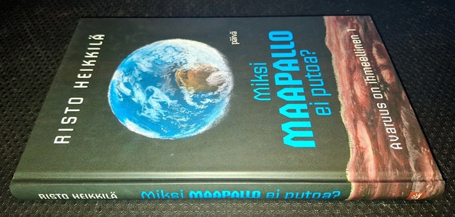 Risto Heikkilä : Miksi maapallo ei putoa?