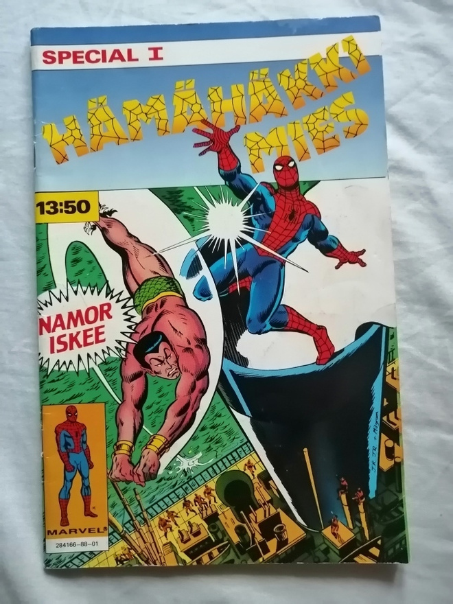 Hämähäkkimies Special: Namor iskee!