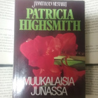 Patricia Highsmith - Muukalaisia junassa (nid.) - pikkukuva 1