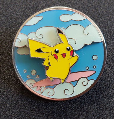 Pokemon Celebrations Surfing Pikachu pinssi
