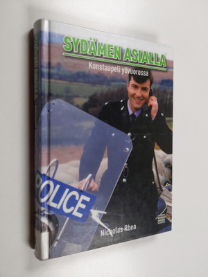 Nicholas Rhea : Sydämen asialla : Konstaapeli yövuorossa