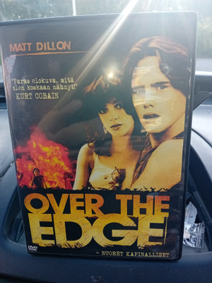 DVD Over the Edge - Nuoret kapinalliset ( SIS POSTIKULU )