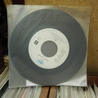ALICE COOPER - LOVE'S A LOADED GUN / FIRE M- 7" - pikkukuva 3