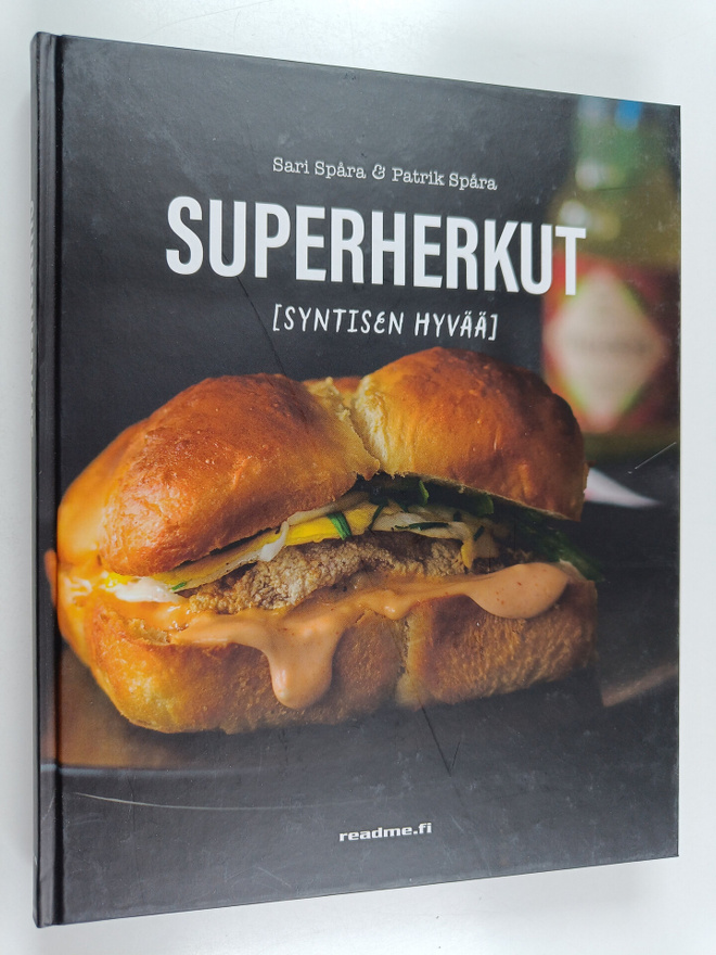 Sari Spåra : Familia makua maailmalta : Superherkut : syn...