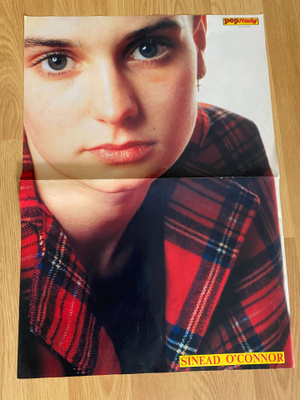 Sinead O'Connor ja Adele julisteet ( pari eri )