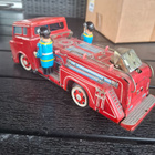 Vanha peltinen paloauto - pikkukuva 2