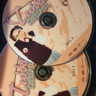 TUHKIMOTARINA 6. DVD - pikkukuva 3