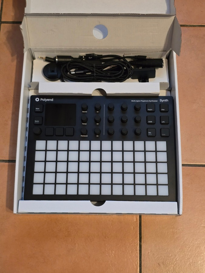 Polyend Synth