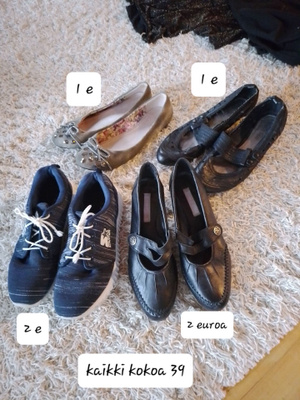 Kengät koko 39, 4 paria