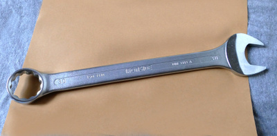 Kiintolenkkiavain IRONSIDE 30mm - kaupanpäälle 19mm -avan