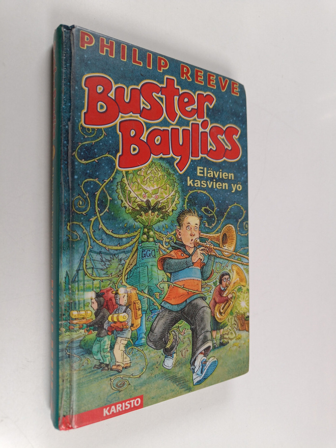 Philip Reeve : Buster Bayliss : Elävien kasvien yö