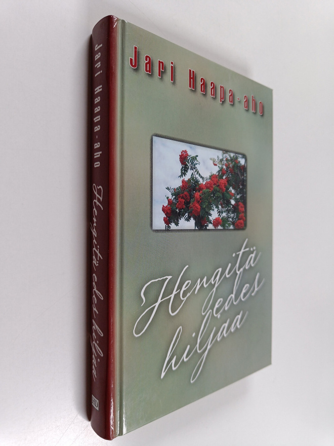 Jari Haapa-aho : Hengitä edes hiljaa