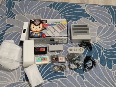 Retrofreak Konsoli + pelejä